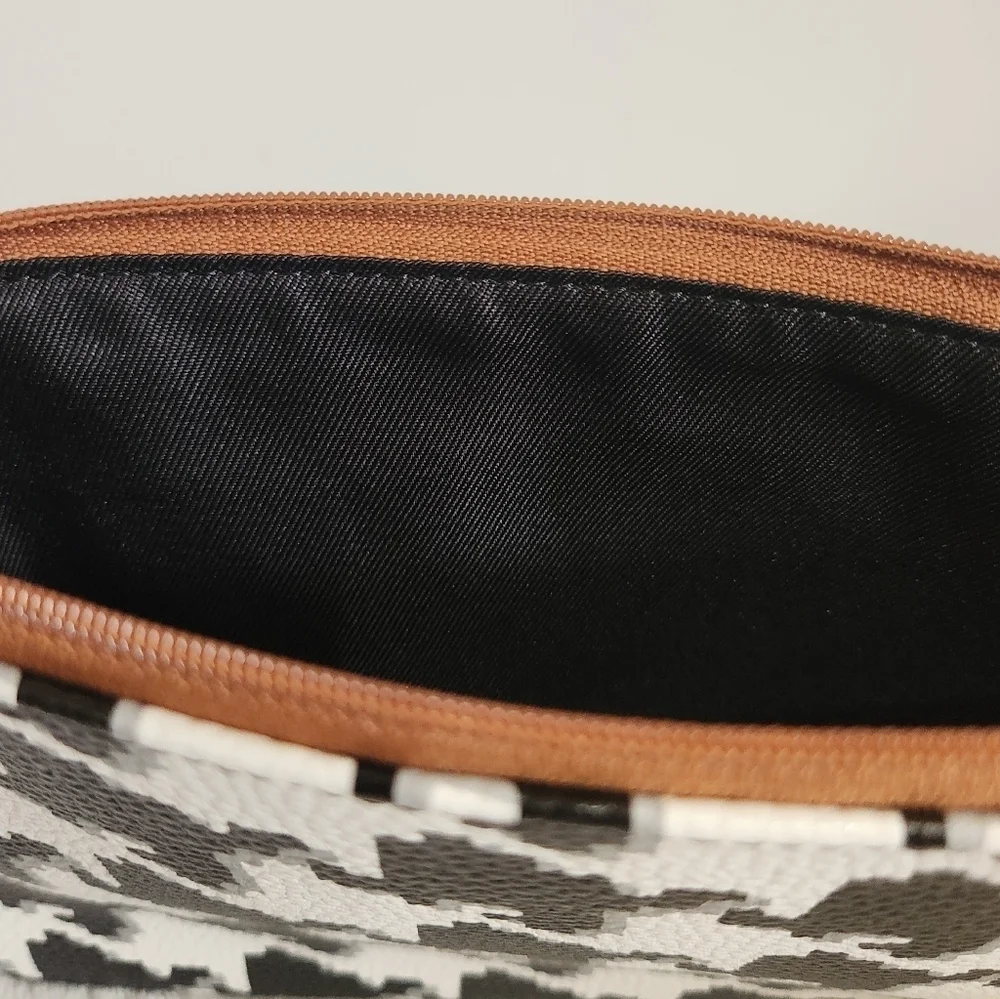 Thirty One Classic White Black Gray Houndstooth Pebble Pouch Bag Clutch NWT